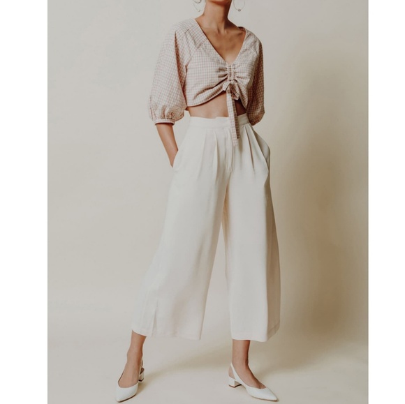 Chriselle x J.O.A Ruched Gingham Crop Top - Picture 4 of 9